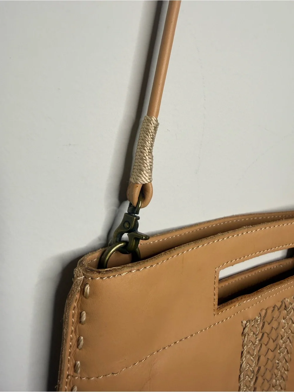 Sak Linden Crossbody in tan leather